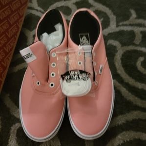 Women's vans size 11 brand new in the box with tag